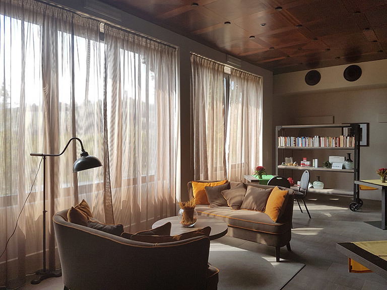 Enjoy The Social Space At The Casa Moonfra By Sant uffizio