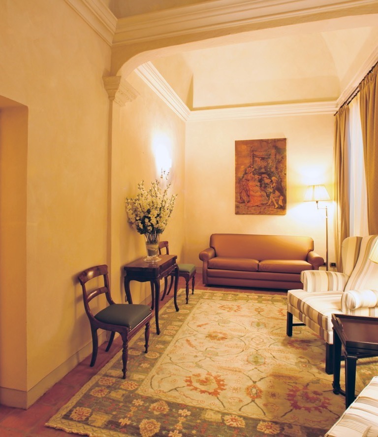 rsu-room-Paul-III-suite-1